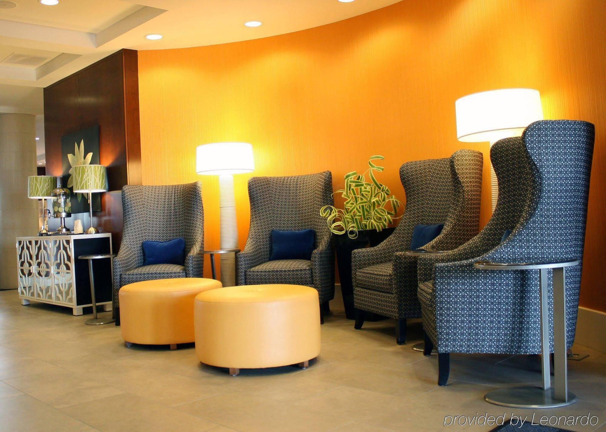 Holiday Inn Express Hotel & Suites Terre Haute By Ihg Exterior foto